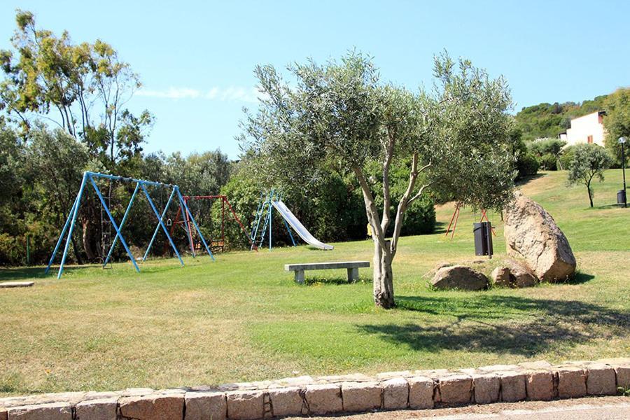 Residence Portolaconia Appartamenti Cannigione Exterior foto