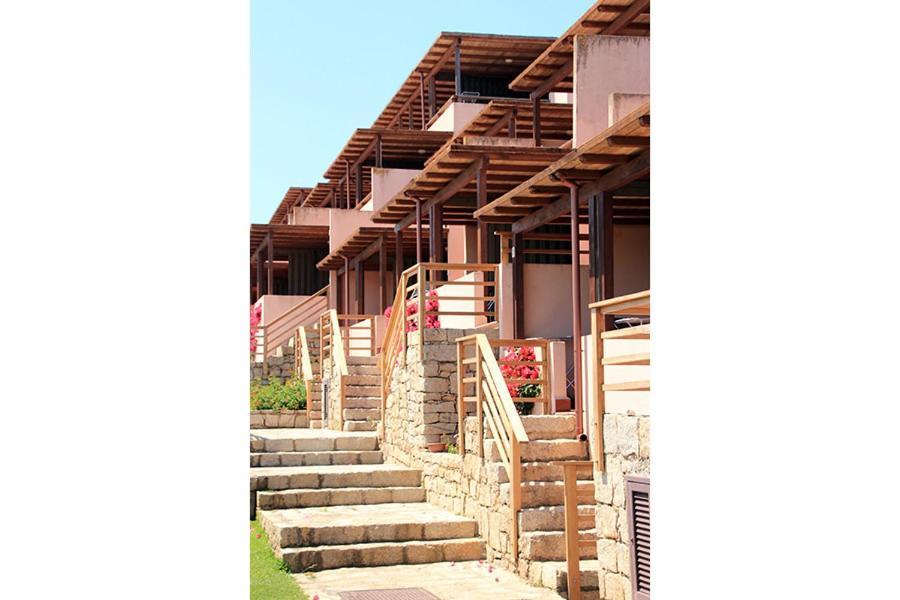 Residence Portolaconia Appartamenti Cannigione Exterior foto