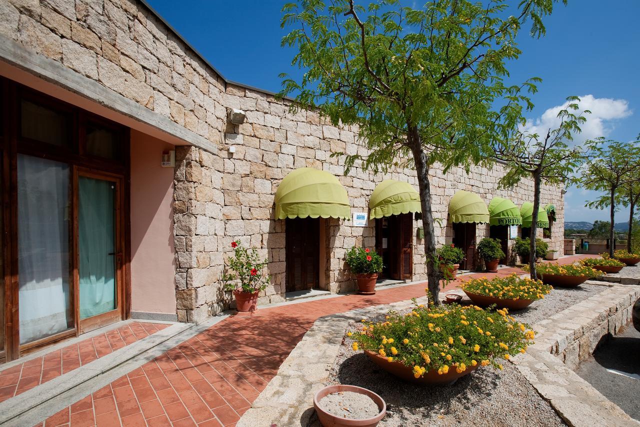 Residence Portolaconia Appartamenti Cannigione Exterior foto